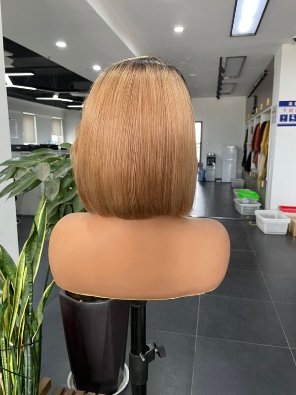 13*4 Bob Wig 10 inch - Image 3